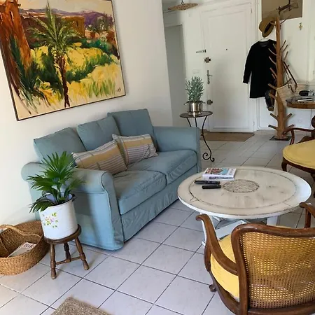 L'estanque L'etang Des Parking Climatisation Tatil Evi *