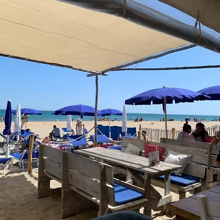 L'estanque L'etang Des Parking Climatisation Tatil Evi