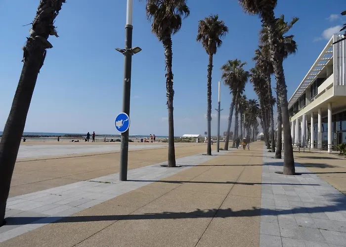 L'estanque L'étang Des Parking Climatisation Hébergement de vacances