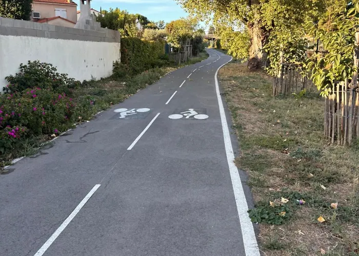 L'estanque L'etang Des Parking Climatisation * Sete